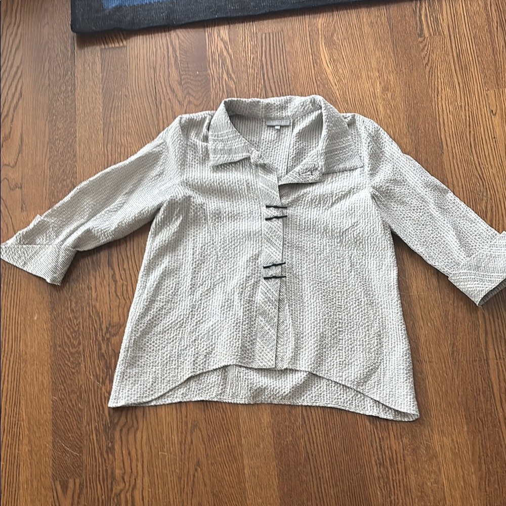 Habitat Gray Textured Blouse